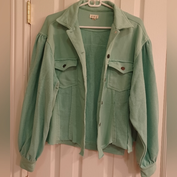 POL Shacket - Picture 4 of 10